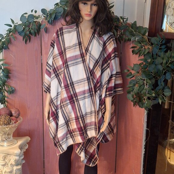 WOOLRICH Poncho Cape Shawl Wrap Cream Tan Burg Plaid Blanket Wrap Layer One Size - Picture 1 of 7